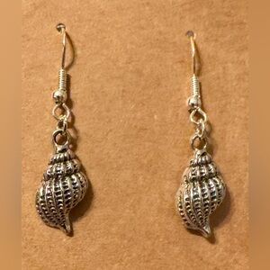 Silver tone Shell Earrings NWT
